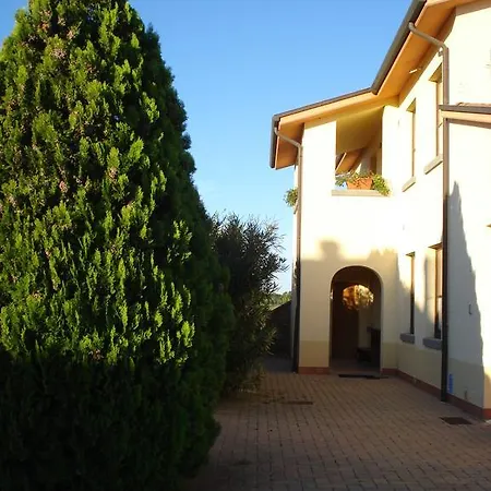 Aparthotel Serristori 3*